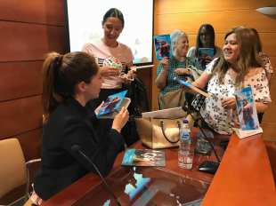 Presentación Ana Cañete Málaga (9).jpg